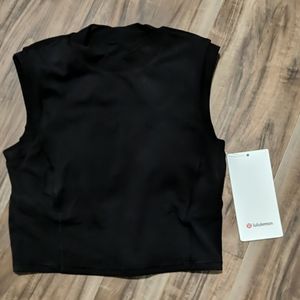 Lululemon padded crop top diamond cut back
